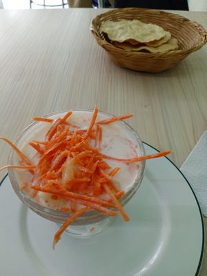 Ensalada de piña y zanahoria at Al Natural in Mexico City