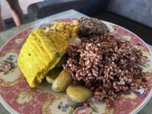 Mix Plates (42k) 5 items  at Oma Jamu in Canggu