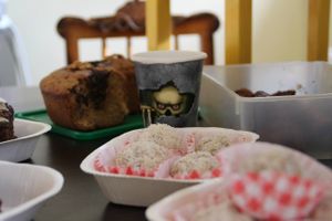 Halloween display (nuts cake, date and apricot cakes..) at Jam-me in Viseu
