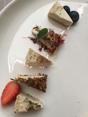 Homemade cashew cheese selection at Il Cardo e l'Ortica in Mondovi