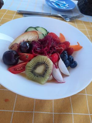 The Garden - Omaggio al Piemonte - Hummus di ceci lessi e nocciole at Il Cardo e l'Ortica in Mondovi