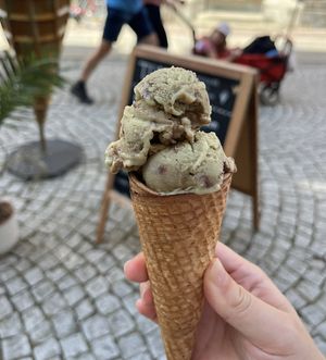 Matcha Brownie Ice Cream (vegan)  at TONIS in Leipzig