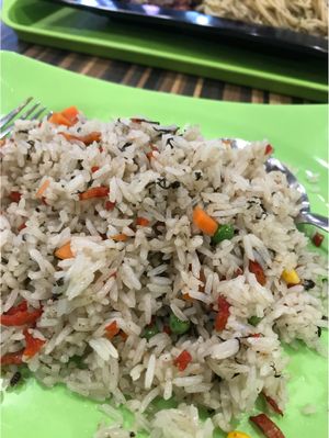 Olive Fried Rice at e Veg 益素食 - VivoCity in Central Singapore