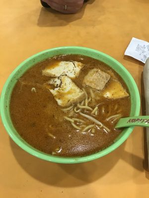 Curry noodles  at e Veg 益素食 - VivoCity in Central Singapore