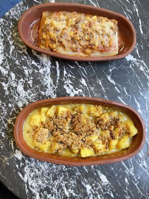 lazanya ve elinin köri at Cafe Eli in Izmir