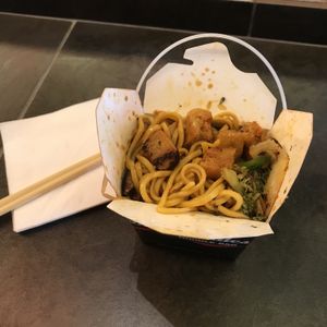 Noodles with tofu and extra veg at Dr Noodles in Dundee