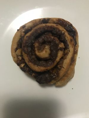 Rollo de canela at La Verde in Lima