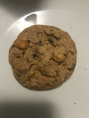 Galleta de avellana y chocolate at La Verde in Lima