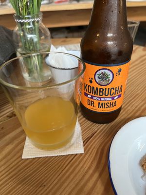 Kombucha de maracuyá   at La Verde in Lima