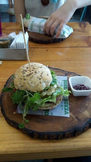 burger and grilled veg wrap at La Verde in Lima