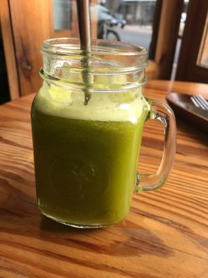 Green juice at La Verde in Lima