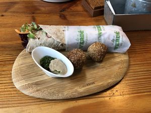 Shawarma at La Verde in Lima