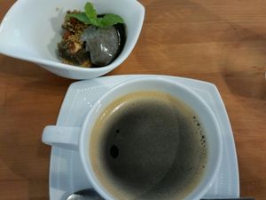 coffee and small dessert with set at Gomacro in Kyoto