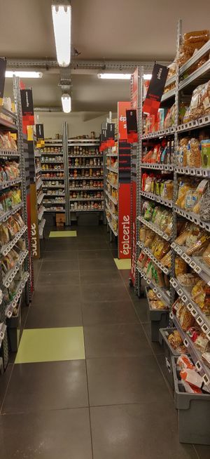 An isle at Bio c' Bon - Saint-Maur in Paris