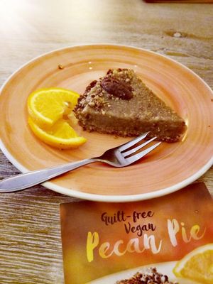 Vegan pecan pie at Bagels & Beans - Gierstraat in Haarlem