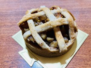 Vegan apple pie  at Semilla in Santiago