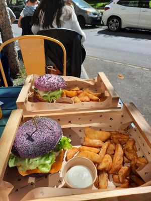  at Flower Burger - Viale Vittorio Veneto in Milan