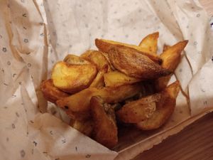 Potato wedges at Flower Burger - Viale Vittorio Veneto in Milan