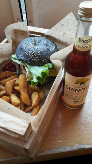 Cheeseburger menu at Flower Burger - Viale Vittorio Veneto in Milan