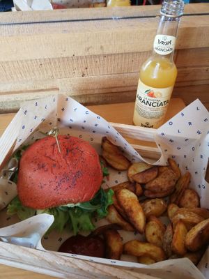 The pink burger  at Flower Burger - Viale Vittorio Veneto in Milan