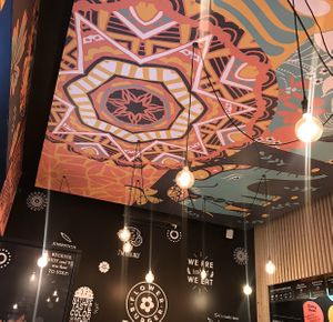 Very nice ambiente 👏🏻 at Flower Burger - Viale Vittorio Veneto in Milan