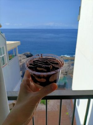 The best way to start my day is enjoying  ocean view with my favorite dessert 🌞❤️🌞❤️🌞❤️ at BuenaVida Vegan in Tenerife