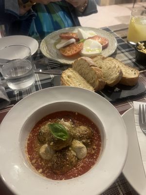 Meatballs and caprese salad   at BuenaVida Vegan in Tenerife