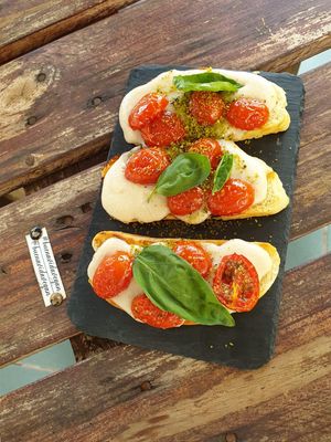 Bruchetta at BuenaVida Vegan in Tenerife