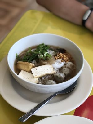Soup with tofu, noodle, mushroom balls, konjak  at Dtrairatanrap ร้านอาหารเจ กวนอู in Chiang Mai