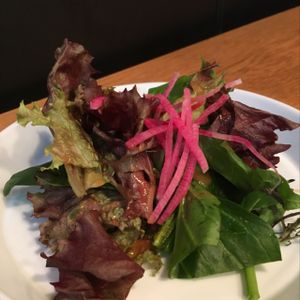 Lunch salad at 8ablish in Tokyo