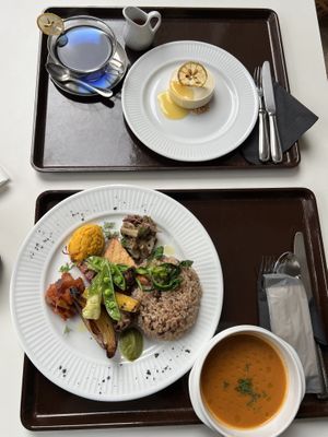 Lemon Cheesecake, purple lemonade and a tapas plate that’s customizable   at 8ablish in Tokyo