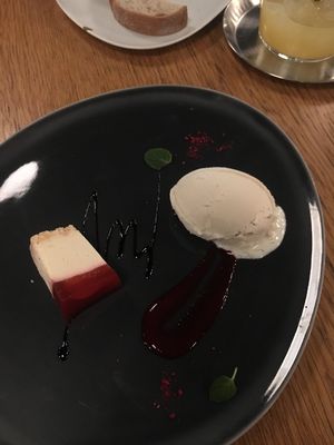 Dessert at 8ablish in Tokyo