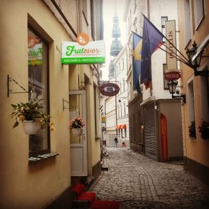 FRUTEVER: street view at Frutever in Riga