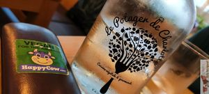 Personnalized water bottle at Le Potager de Charlotte in Paris