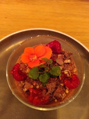 dessert mousse au chocolat at Le Potager de Charlotte in Paris