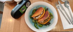 Crepes de riz et pois chiche at Le Potager de Charlotte in Paris