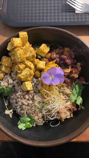 Le Buddha bowl...  at My Petite Factory in Lyon