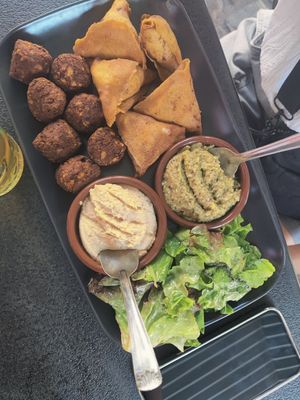 Vegan planche at L'Alchimiste in Lyon