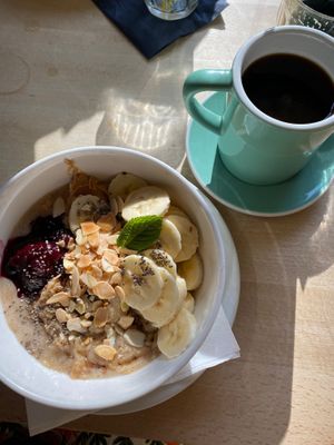 porridge + black filter at Espresso Library in Cambridge