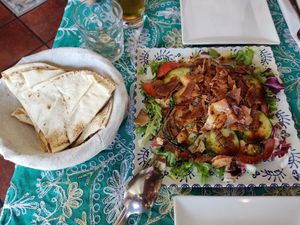 Ensalada fattush at Tuma in Segovia