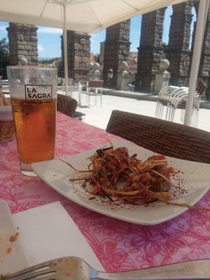 Babaganuje at Tuma in Segovia