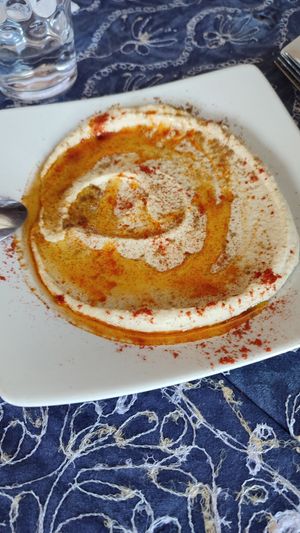 Hummus at Tuma in Segovia