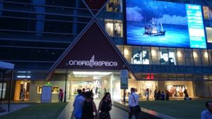 exterior of One Raffles Place at Greendot 绿一点 - Raffles Place in Central Singapore