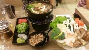 mushroom pot set for two at Greendot 绿一点 - Raffles Place in Central Singapore