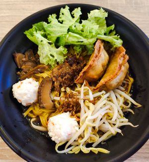 Mee pok with gyoza at Greendot 绿一点 - Raffles Place in Central Singapore