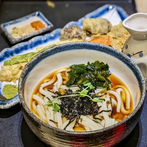 Hiyashi Udon Tempura Teishoku at Greendot 绿一点 - Raffles Place in Central Singapore
