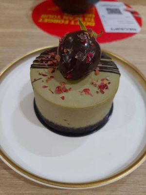  at Greendot 绿一点 - Raffles Place in Central Singapore