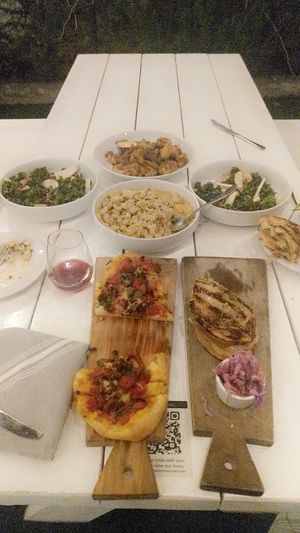 Flatbread, apple sandwich, mac and cheese, cauliflower, kale salad at Little Pine in Los Angeles