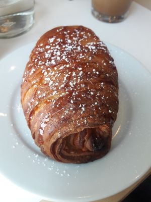 almond croissant at Little Pine in Los Angeles