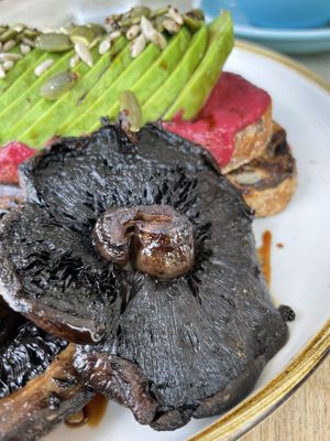   at The Glass Den in Coburg